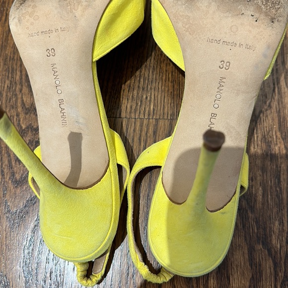 Manolo Blahnik sued slingback - Picture 4 of 4